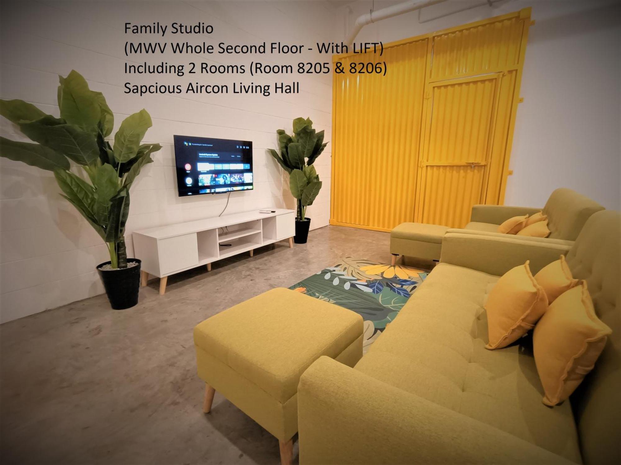 Mwv Family Suite Room Muar Eksteriør billede