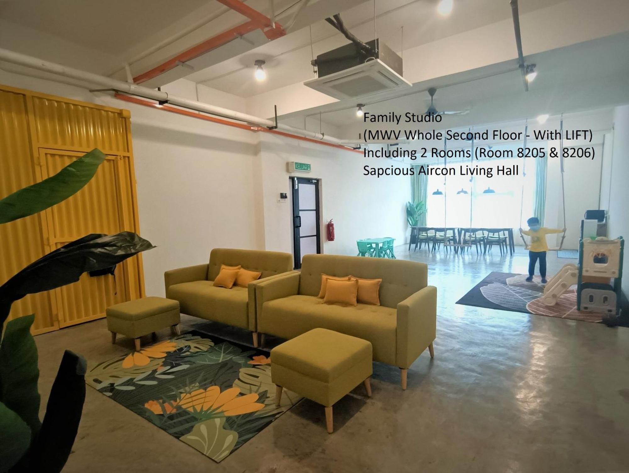 Mwv Family Suite Room Muar Eksteriør billede