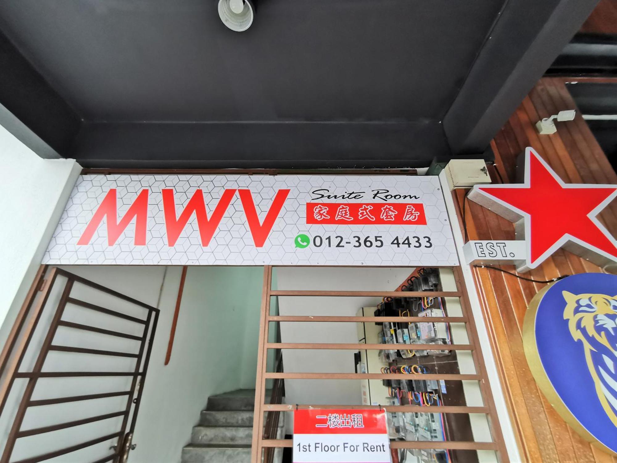 Mwv Family Suite Room Muar Eksteriør billede